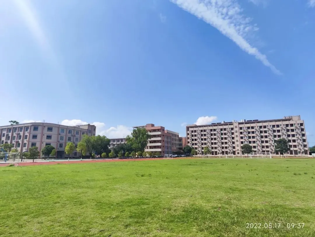 龙门中学2022年高一新生入学须知